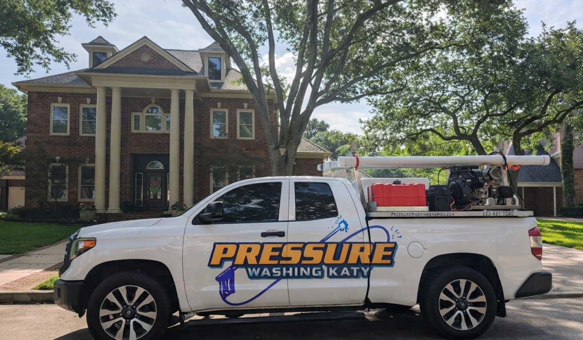 Pressure washing Katy Truck